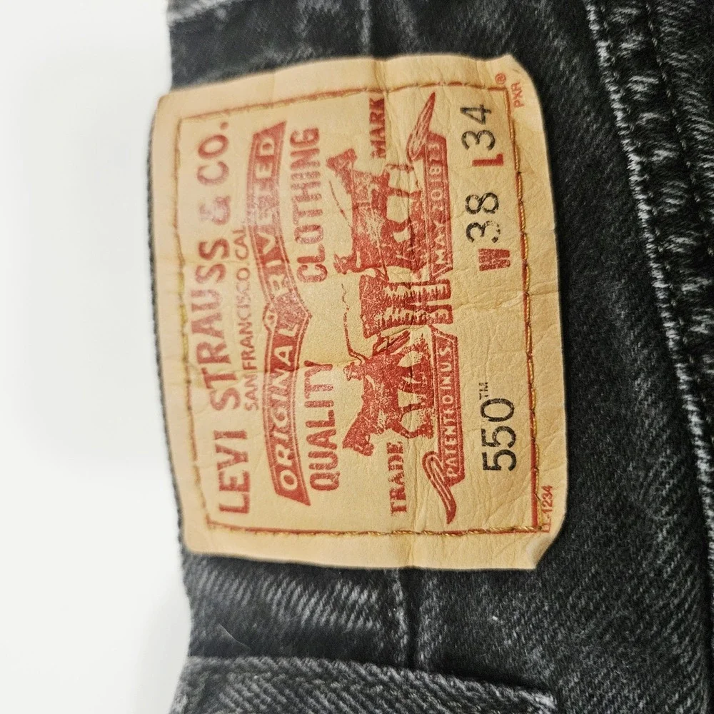 Levis 550 Jeans Men's Size 38x34 Black Denim Relaxed Fit USA Vintage 90s